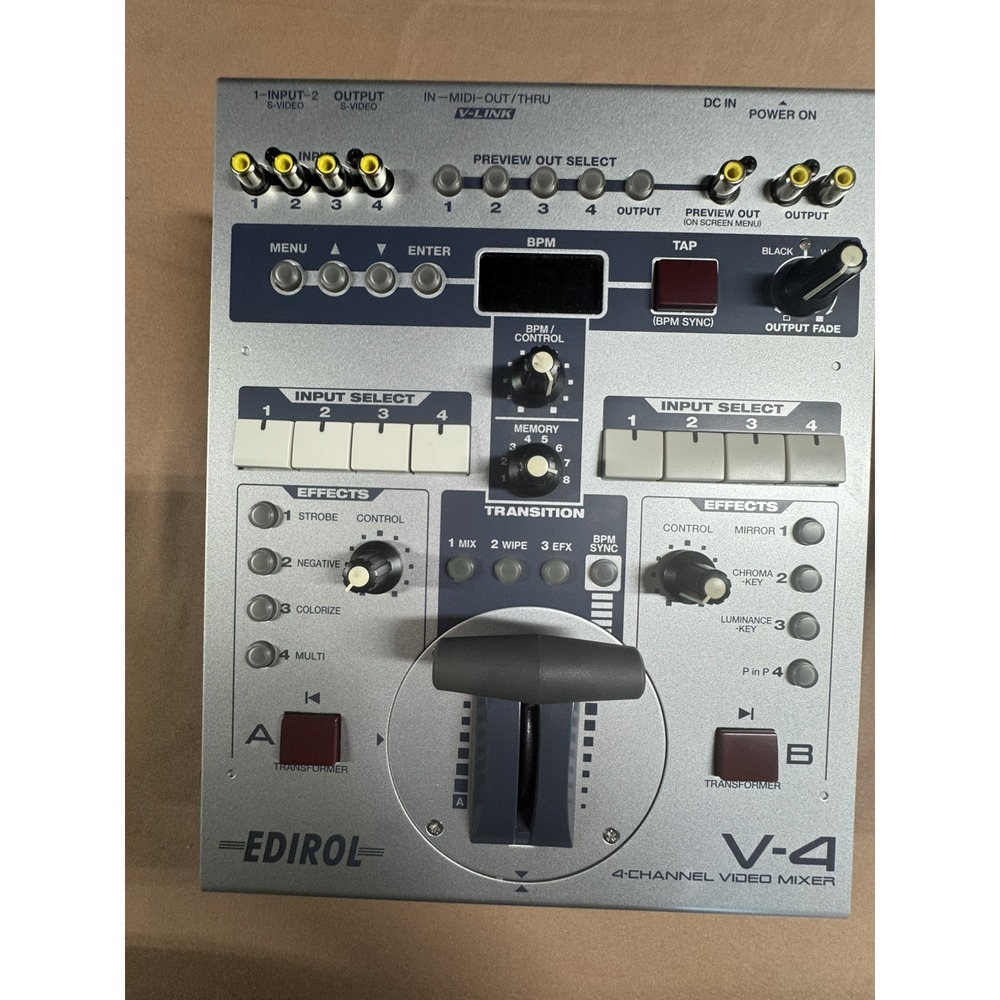 EDIROL V-4 4-CHANNEL VIDEO MIXER